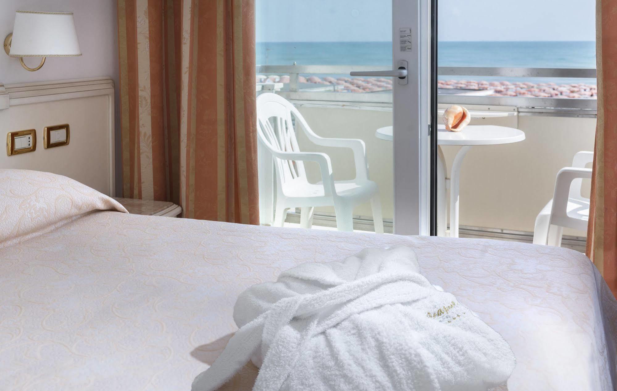 Hotel Acapulco Milano Marittima Zewnętrze zdjęcie